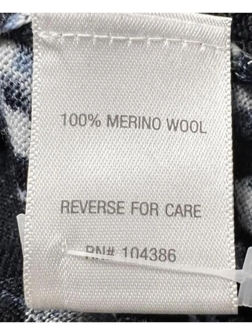 Garnet Hill 100% Merino Wool Cardigan // Blue Floral Coastal Grandmother [M] - Picture 6 of 7